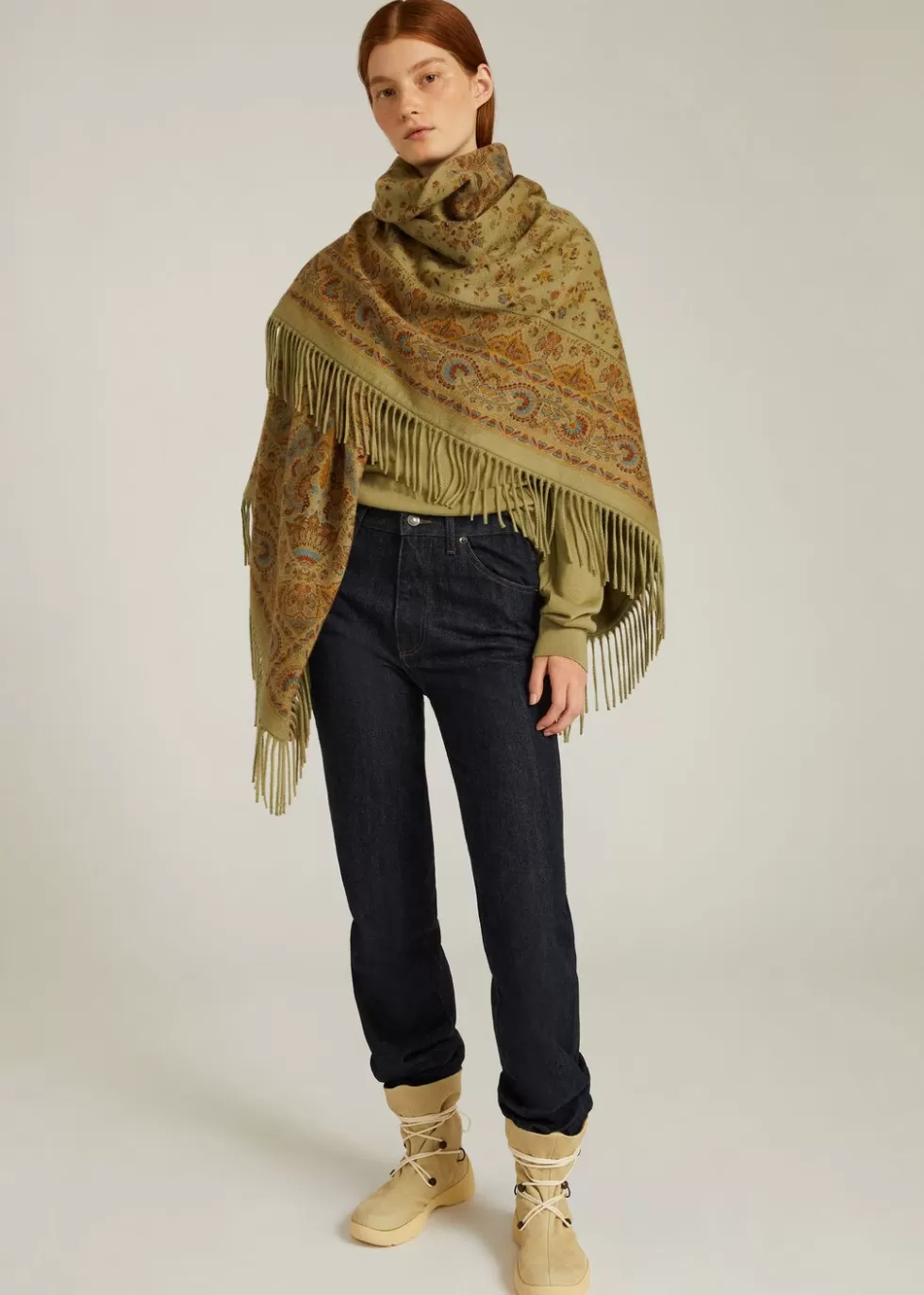 Stoles*Loro Piana Moon Shawl Pumpkin Seeds/Blue Flowers